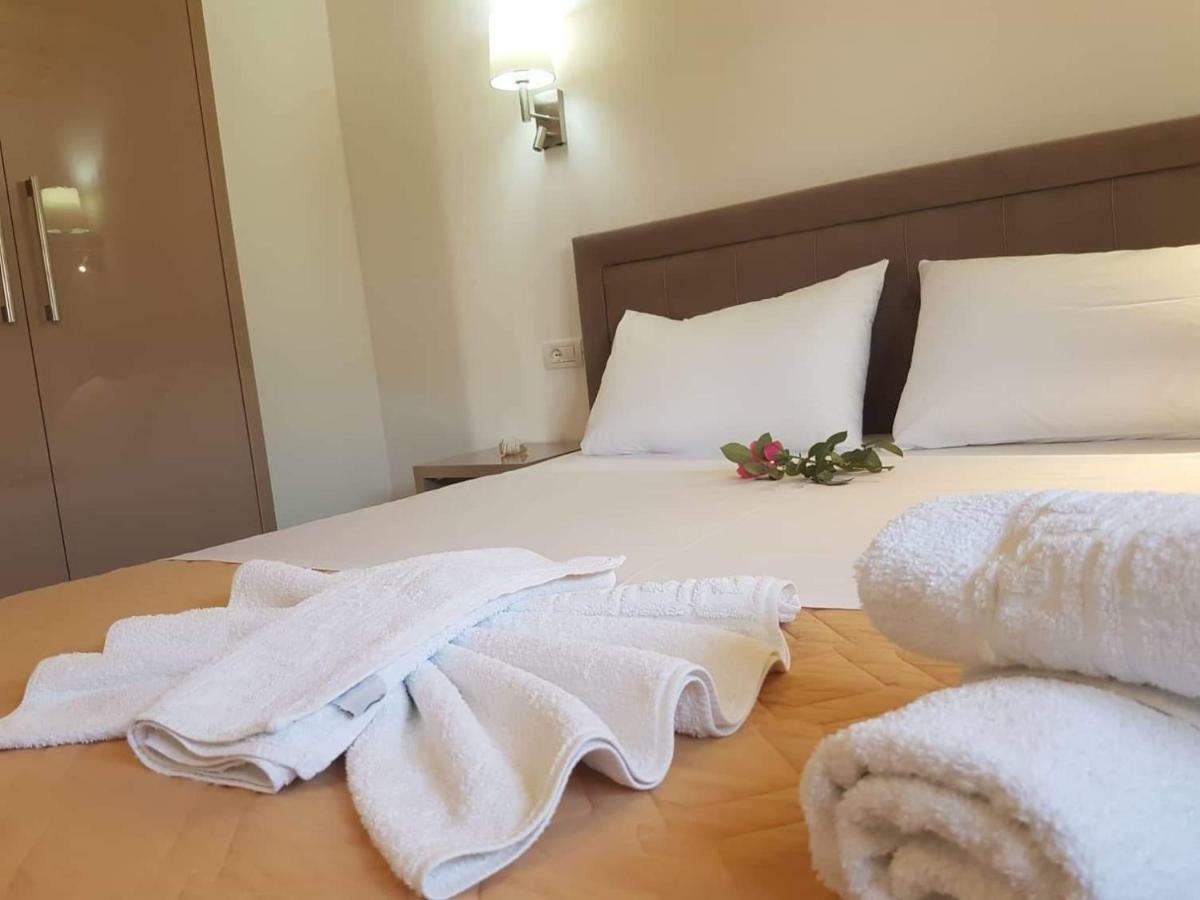 Villa Xani Himare Bagian luar foto